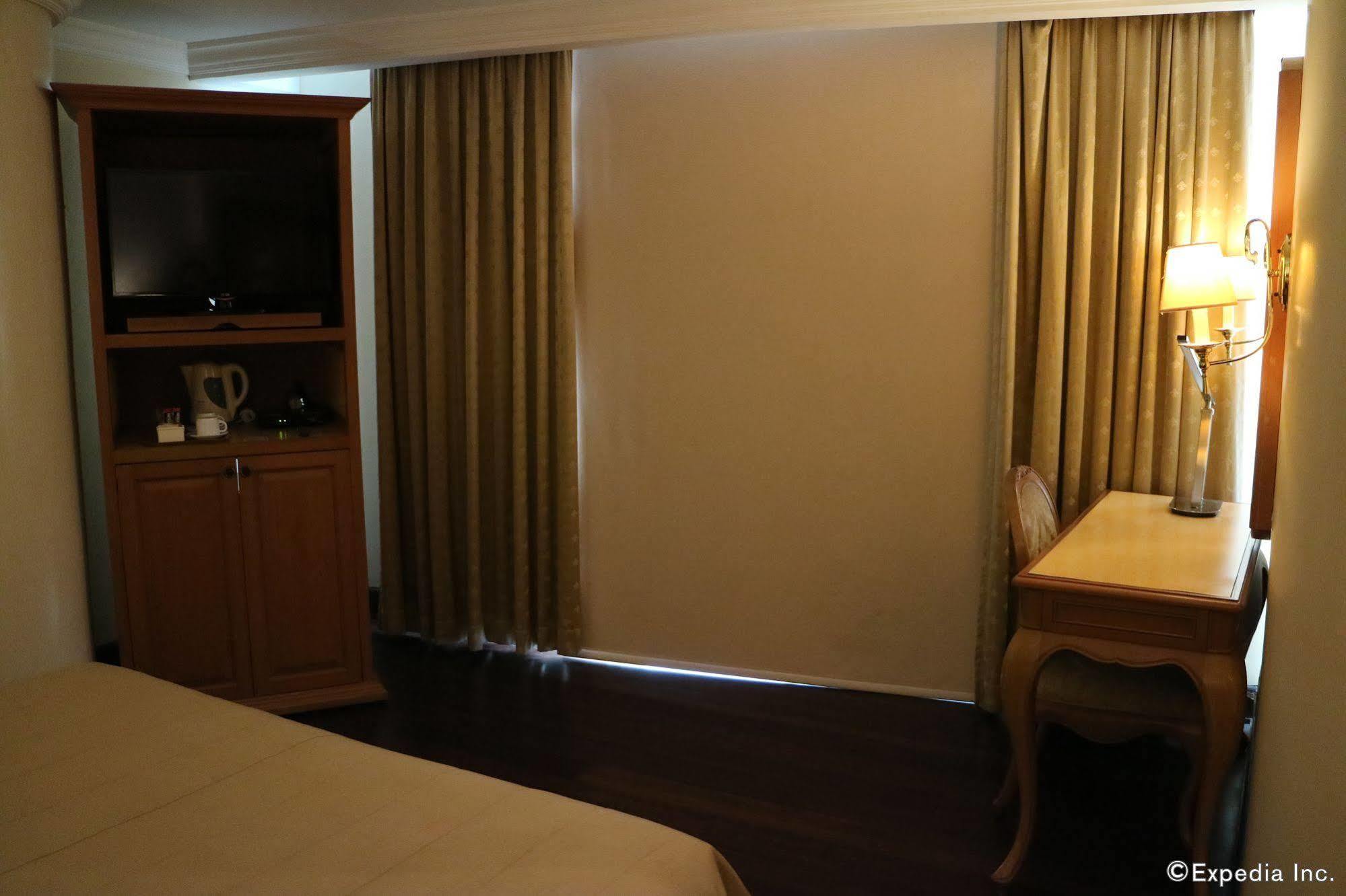 The Grand Dame Hotel Iloilo City Εξωτερικό φωτογραφία