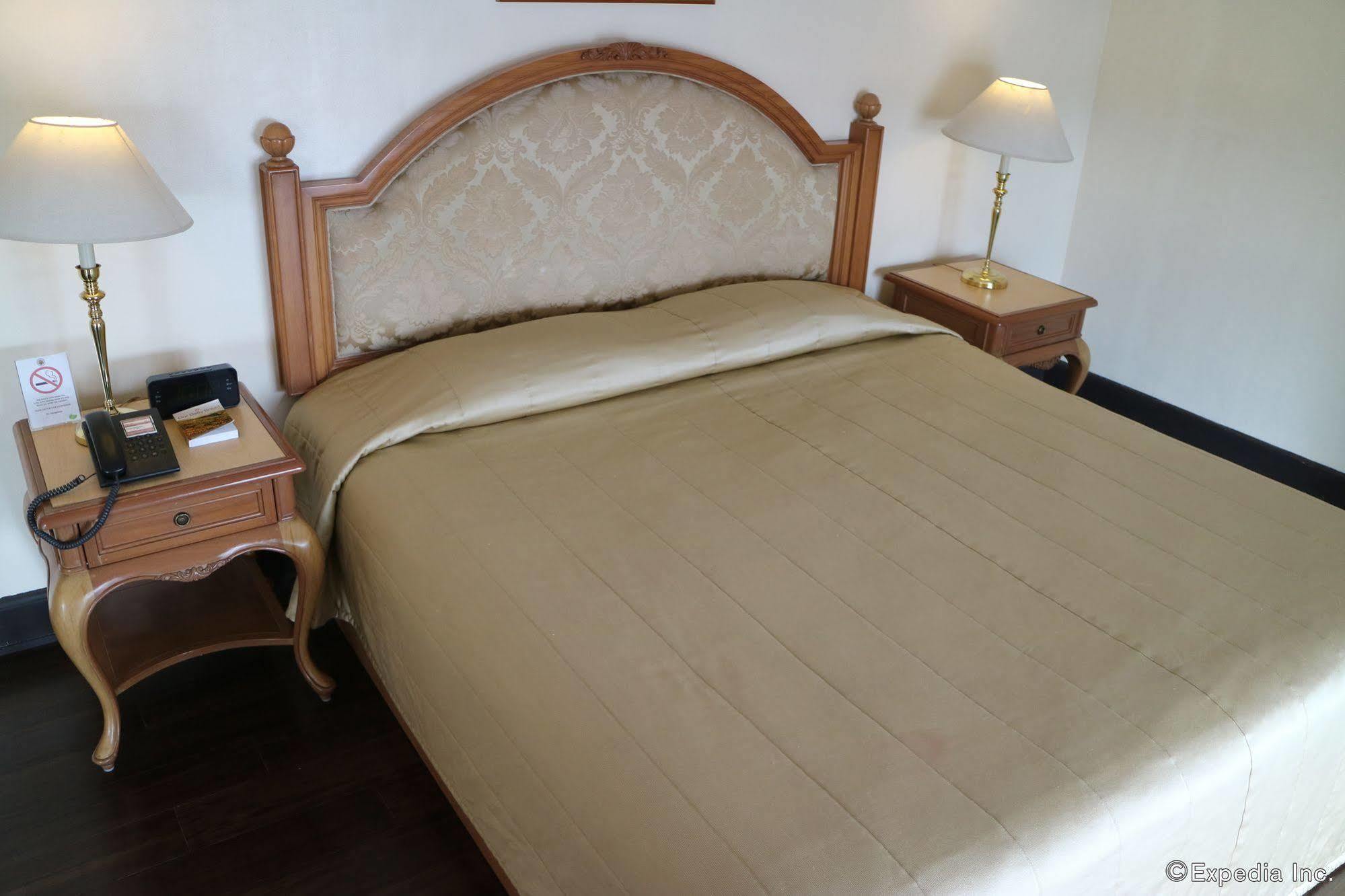 The Grand Dame Hotel Iloilo City Εξωτερικό φωτογραφία
